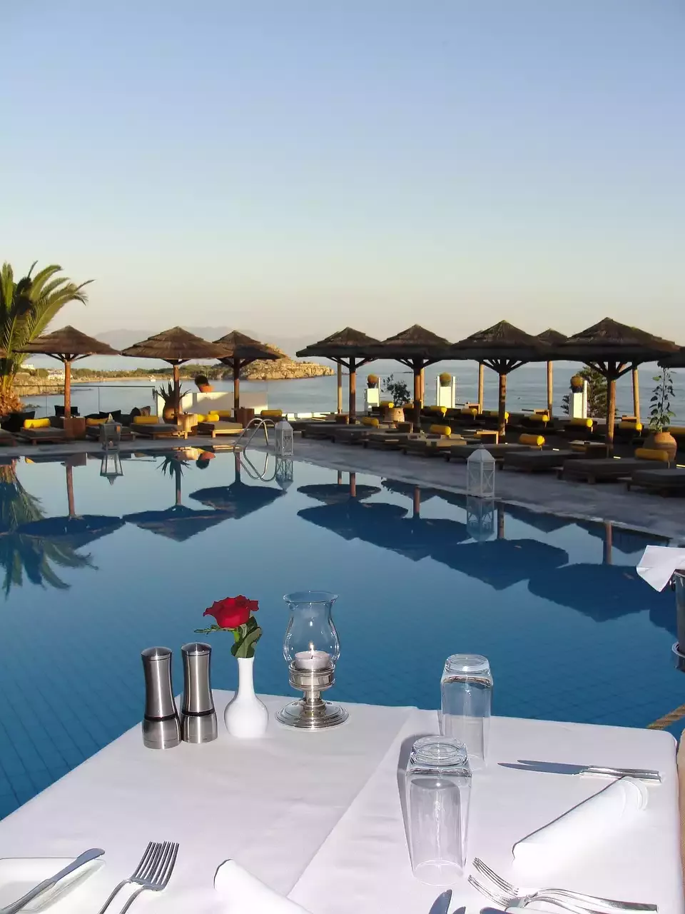 איך לעצב חדר ביליארד בבית שלי